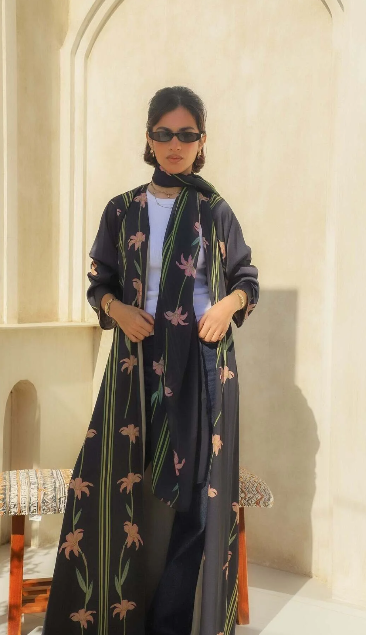 AYA عباية سوداء