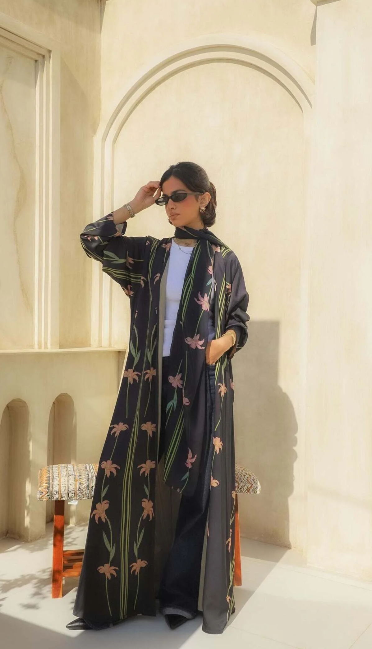 AYA عباية سوداء