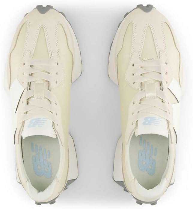 New Balance womens 327 Sneaker / حذاء رياضي 327 للنساء من نيو بالانس