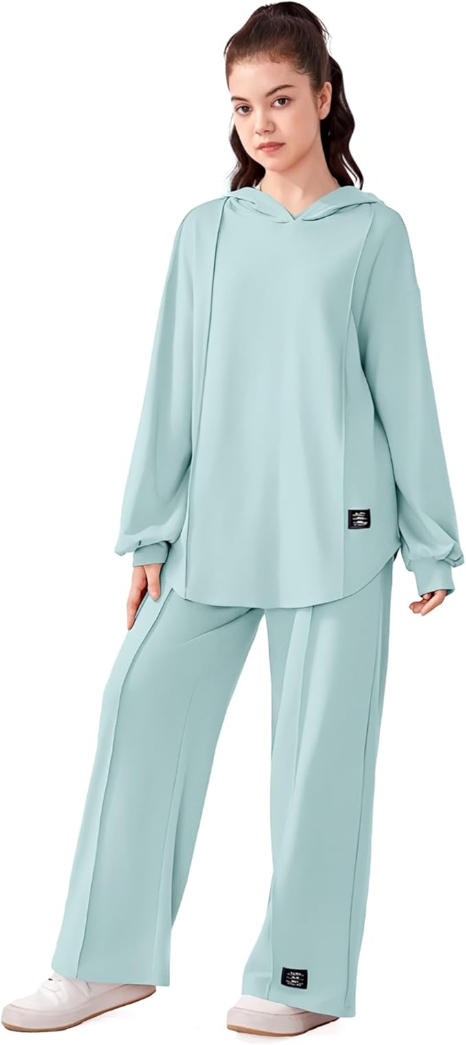 طقم رياضي نسائي من رومبا – خامة قطن ناعم ومريح مقاوم للتجاعيد والوبر - ترنج رياضي للبنات والنساء بغطاء للرأس من رومبا