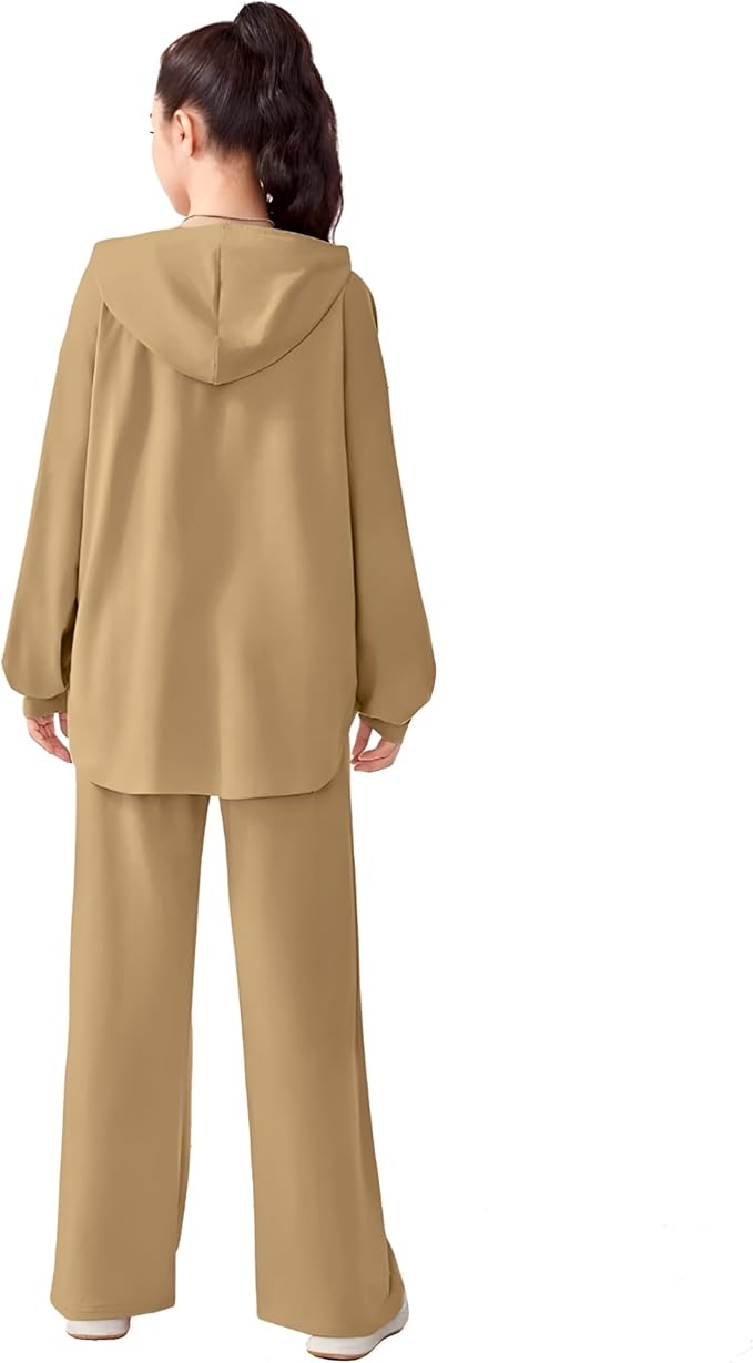 طقم رياضي نسائي من رومبا – خامة قطن ناعم ومريح مقاوم للتجاعيد والوبر - ترنج رياضي للبنات والنساء بغطاء للرأس من رومبا